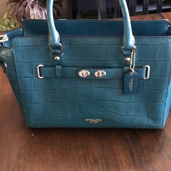 Coach Handbags - Coach purse   Beautiful like new condition!